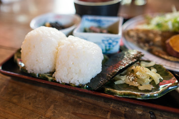 香川県 小豆島 中山 棚田 こまめ食堂 おにぎり定食