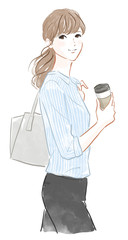 コーヒーを持った女性