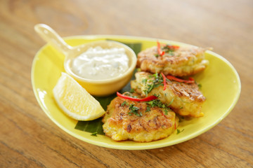 Tuna croquettes with lemon dill yogurt