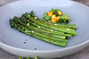 Fried asparagus