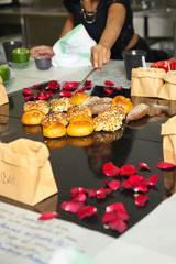 Creative restaurant table arrangement