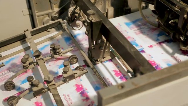 Workflow of professional equipment in printing