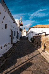 Gasse in der alten Inselhauptstadt Betancuria auf Fuerteventura