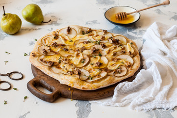 Pear Pizza with Honey