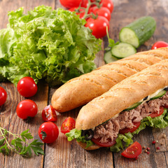sandwich with tuna and salad
