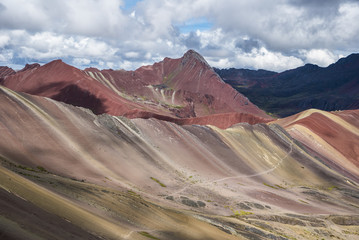 Rainbow Mountain Hike with Horses and amazing landscapes