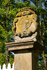 Ein alter Gedenkstein