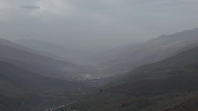 timelapses mountains valle del jerte clouds