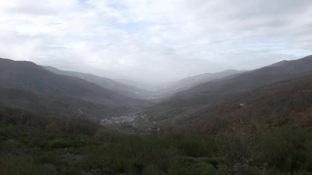 timelapses mountains valle del jerte clouds