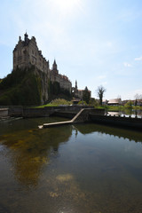 Naklejka premium Sigmaringen (Zollernalbkreis), Baden-Württemberg, Deutschland - April 21, 2018 : Blick auf Schloss Sigmaringen.