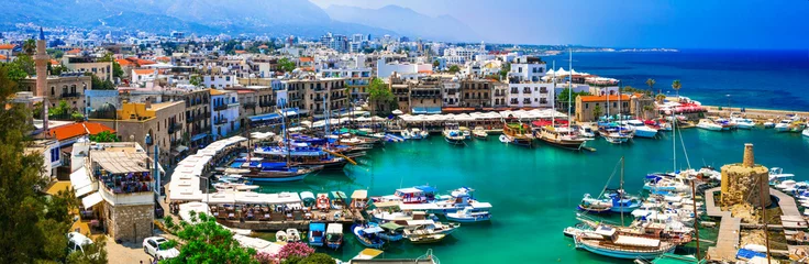 Foto op Plexiglas Lanmarks van Cyprus - het prachtige Kyrenia in het noorden van het Turkse deel © Freesurf