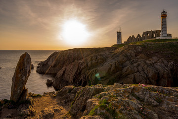 Sonnenuntergang am Phare de la pointe Saint Mathieu