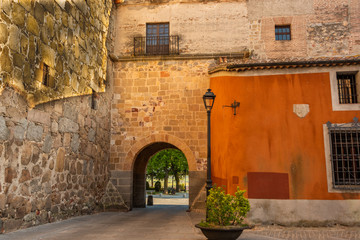 Fototapeta na wymiar Entrance to the walled city of Avila. Spain