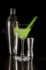 Cocktail and bartender tools