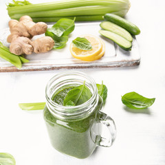Healthy green smoothie
