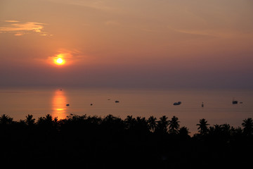 Obraz premium Sunset on an island 