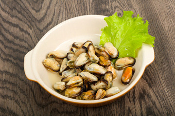 Pickled mussels