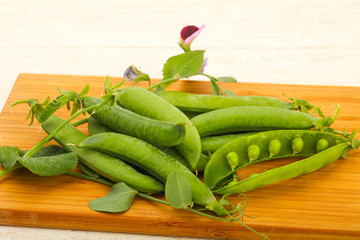 Ripe green peas