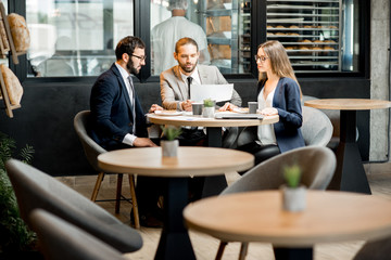 Business people working in the cafe