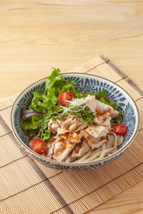 冷しゃぶうどん