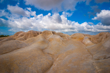 A peaceful view of nature&rsquo;s grandeur, where every detail reveals calm, depth, and endless space