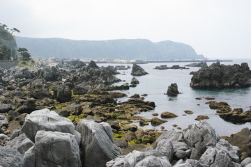 海と岩