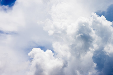 Obraz premium Nature of white cloud on blue sky before rain. 