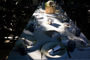 Beautiful serving and decor at the wedding