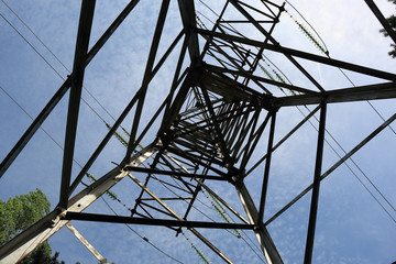 Cables and modular suspension insulators for overhead power line