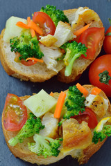 オープンサンドイッチ