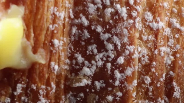 Cornetto con crema pasticcera