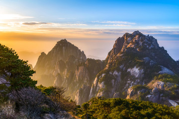 The beautiful natural scenery of Mount Huangshan