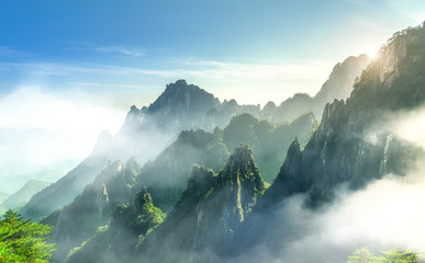 Obraz premium The beautiful natural scenery of Mount Huangshan