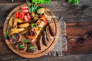 Barbecue - Grillen - Fleisch - Catering - Buffet