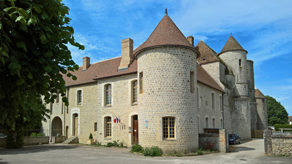 Fototapeta na wymiar Le château médiéval de Piffonds