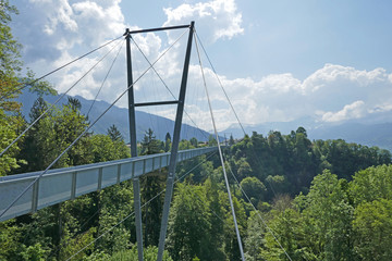 hängebrücke in sigriswil, alpen, schweiz 