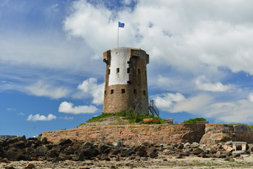 Le Hocq tower, Jersey, U.K.
Uninhabited 19th century coastal landmark.