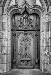 Fototapeta premium Old Door of the Minster in Ulm, Danube