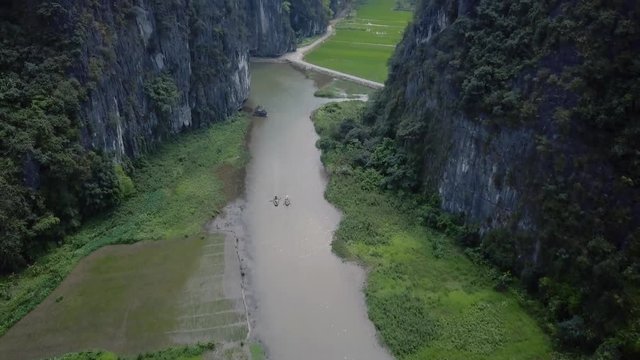 amazing tam coc vietnam
