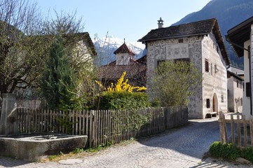 Fototapeta na wymiar Schweiz (Graubünden) - Andeer