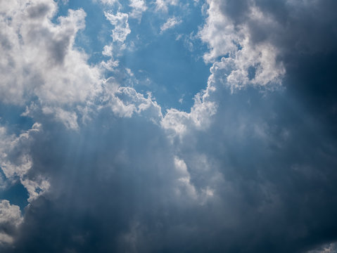 Sky with lightrays