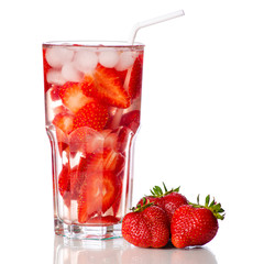 Glass strawberry lemonade