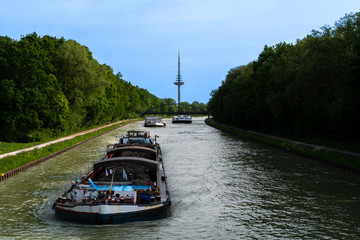 Kanal Münster mit Fernsehturm