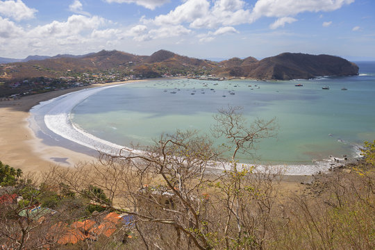 Никарагуа. Сан Хуан Дель Сур. Бухта.
Сан Хуан Дель Сур это курорт на океаническом побережье в Никарагуа с роскошными пляжами.