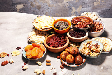 Composition with dried fruits and assorted healthy nuts