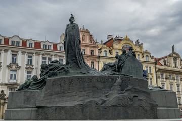 Fototapeta na wymiar Jan Hus monument