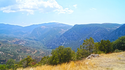 Fototapeta na wymiar Delphi mountain view