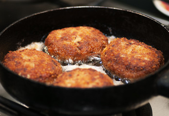 Process of frying of meat cutlets