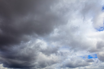 Obraz premium Clouds before the rain as a background