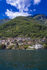 Fototapeta na wymiar Town Torriggia on Como Lake in Italy